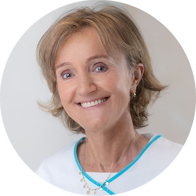 Dr. Wanda Ast - Spezialistin für Zahnersatz & Oralchirurgie