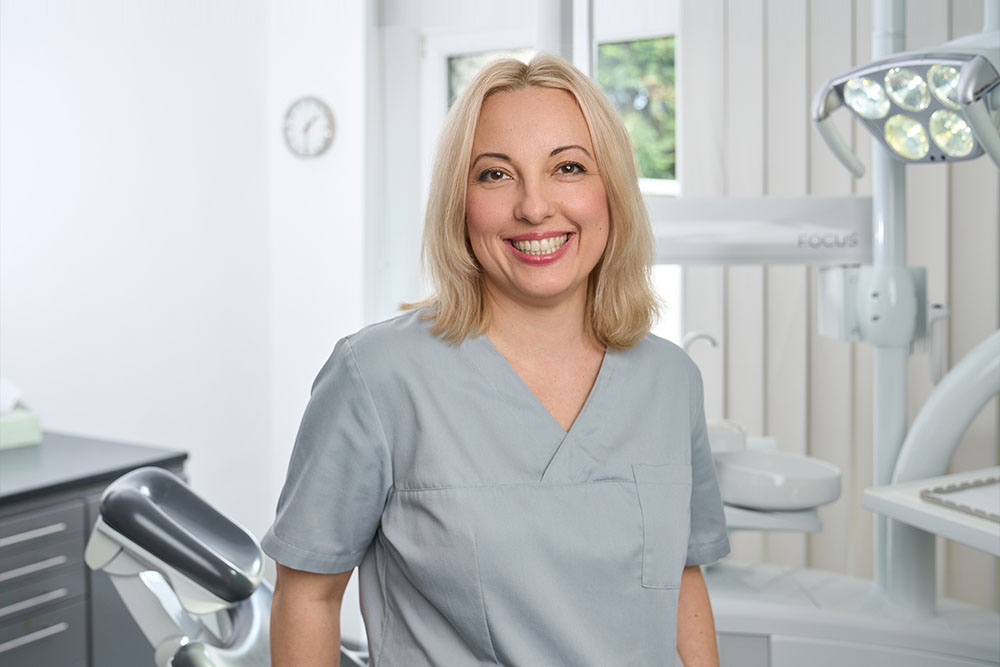  Zahnärztin Ludmila Lubomirski